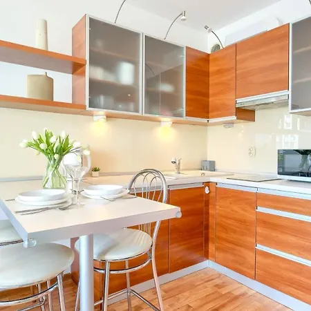 Sikorskiego, Sun&snow